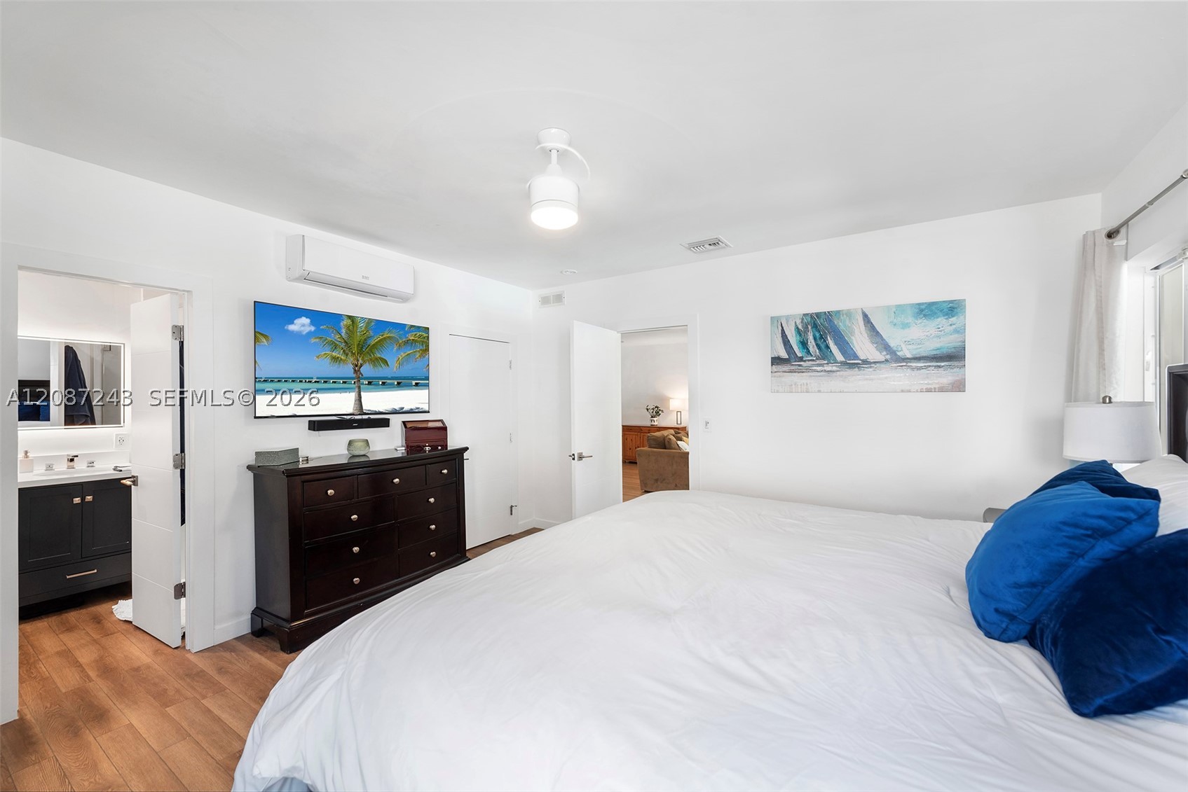 7940 Hawthorne Ave, Miami Beach FL 33141