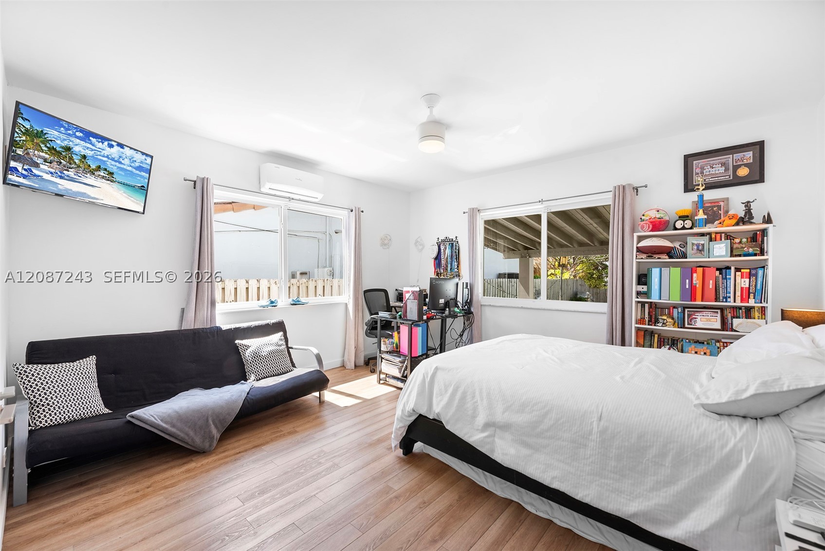 7940 Hawthorne Ave, Miami Beach FL 33141