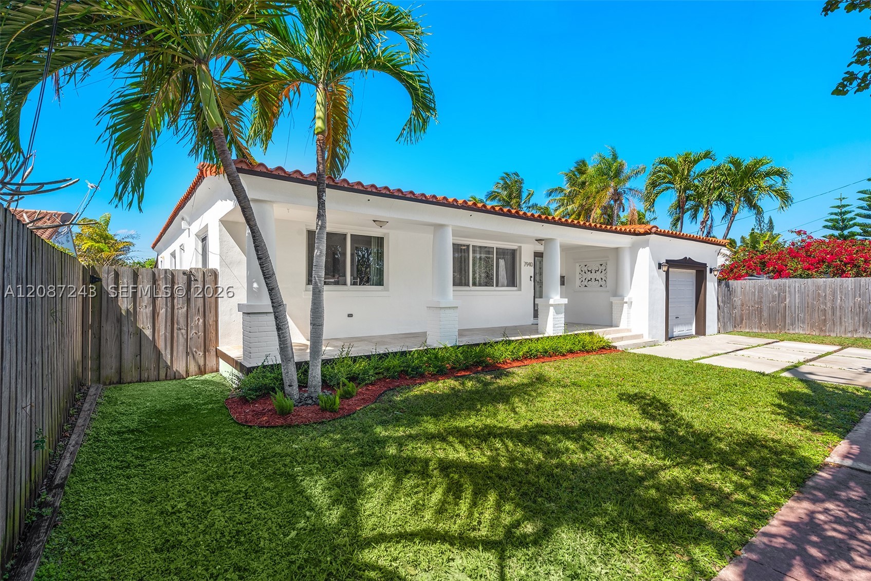 7940 Hawthorne Ave, Miami Beach FL 33141