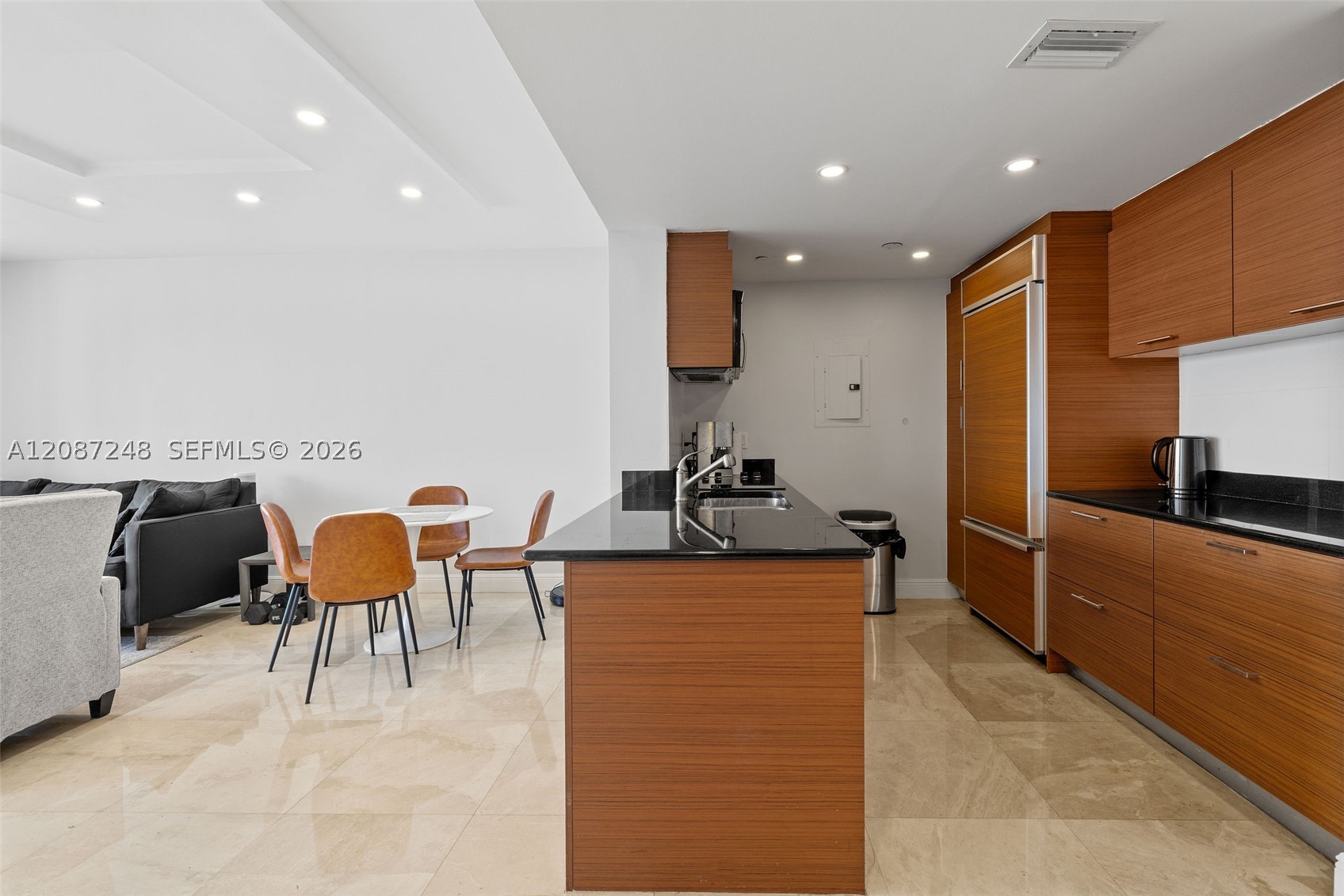 50 Biscayne Blvd #4405, Miami FL 33132