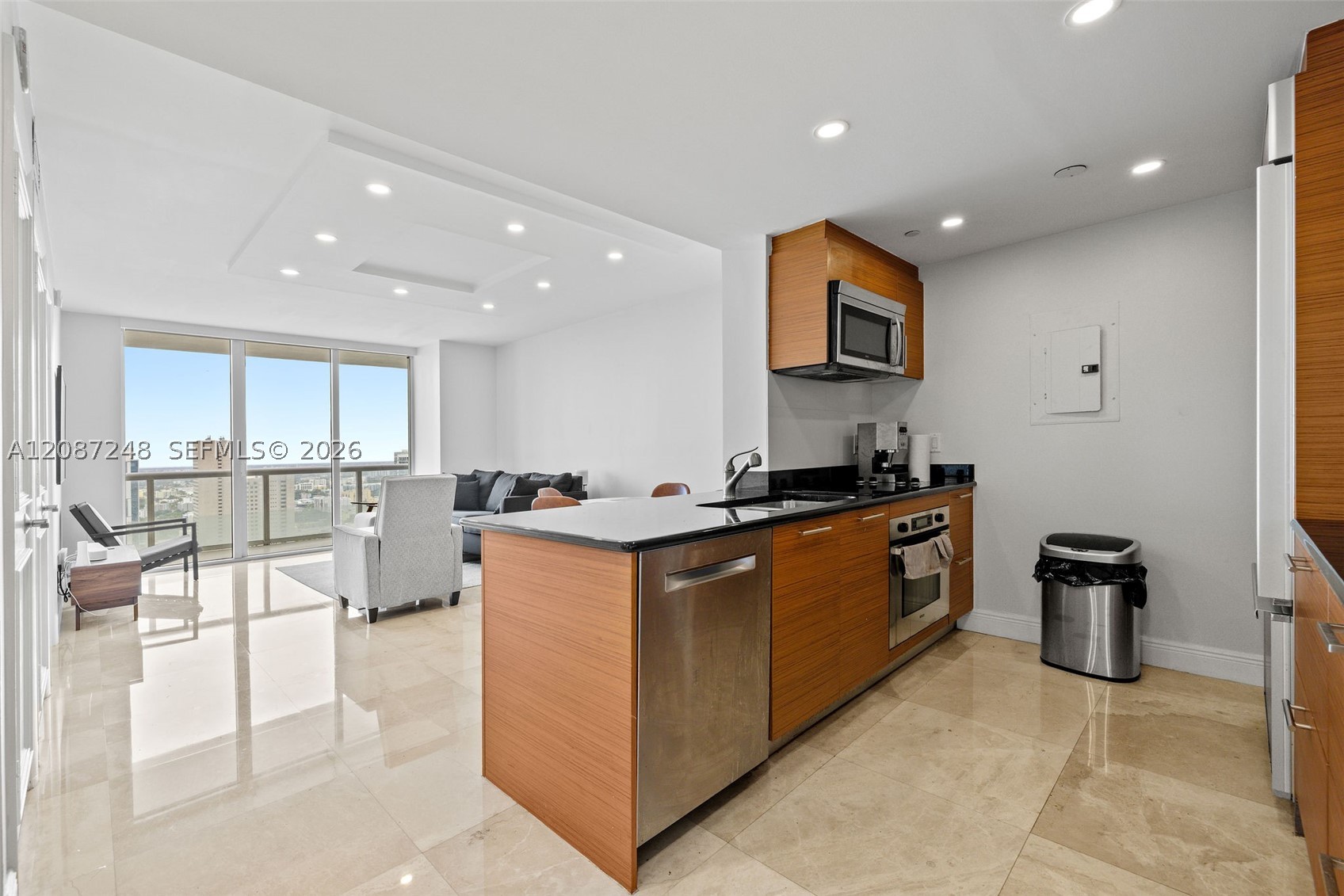 50 Biscayne Blvd #4405, Miami FL 33132