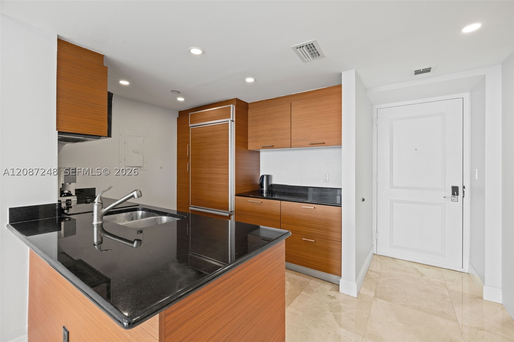 50 Biscayne Blvd #4405, Miami FL 33132