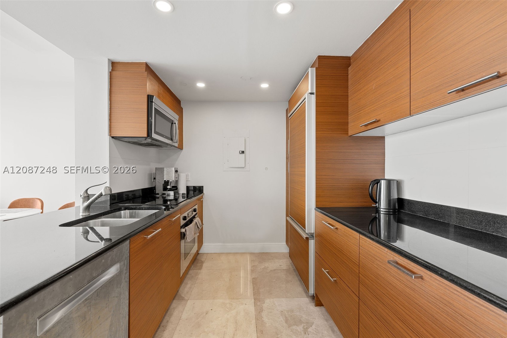 50 Biscayne Blvd #4405, Miami FL 33132