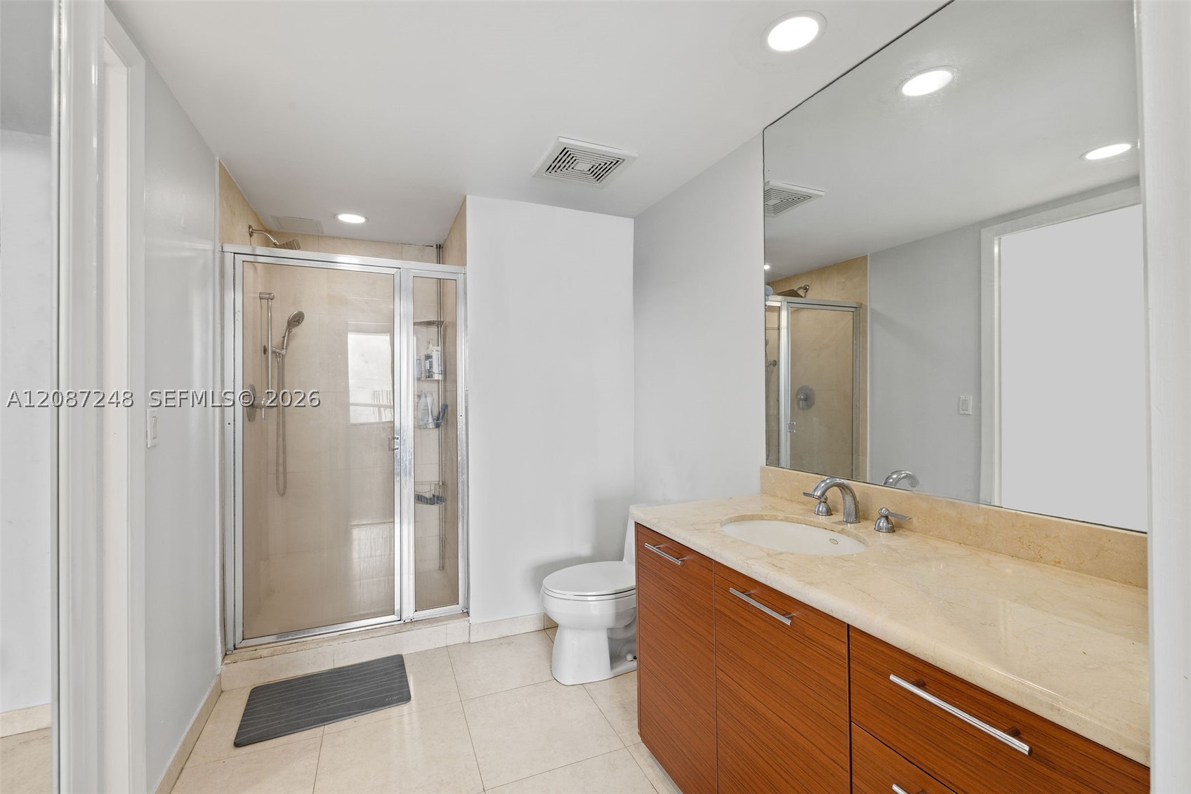 50 Biscayne Blvd #4405, Miami FL 33132