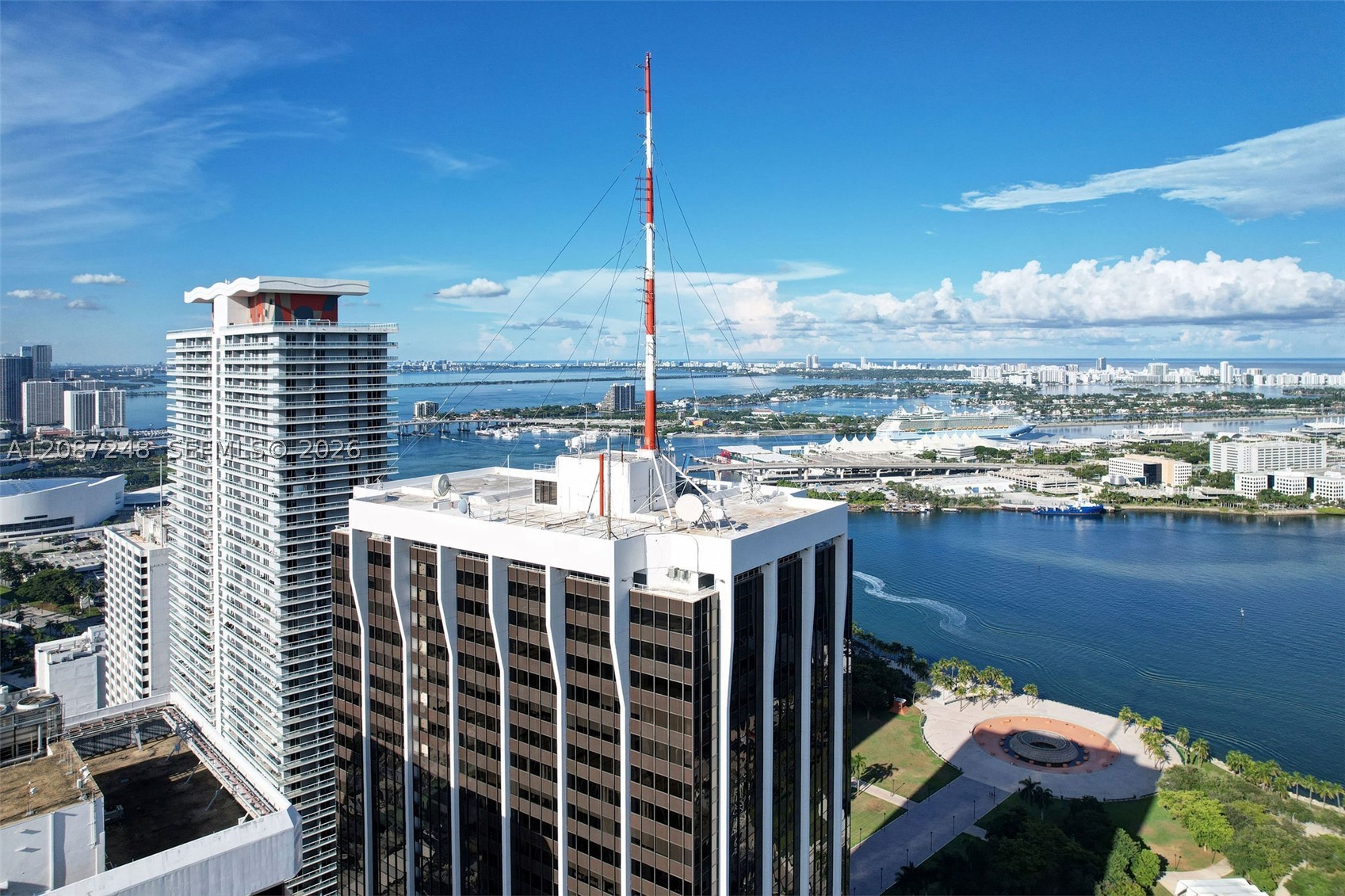 50 Biscayne Blvd #4405, Miami FL 33132