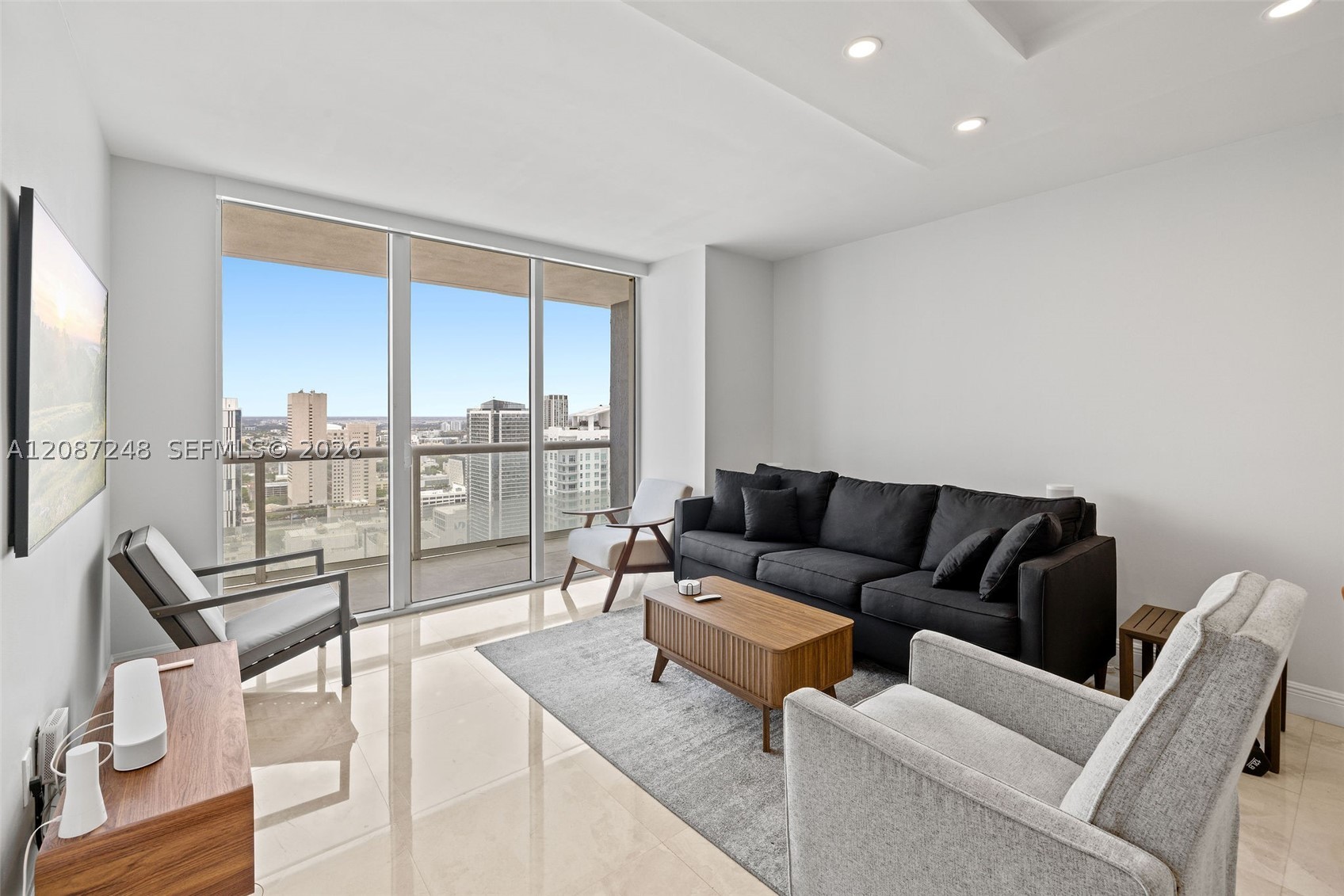 50 Biscayne Blvd #4405, Miami FL 33132