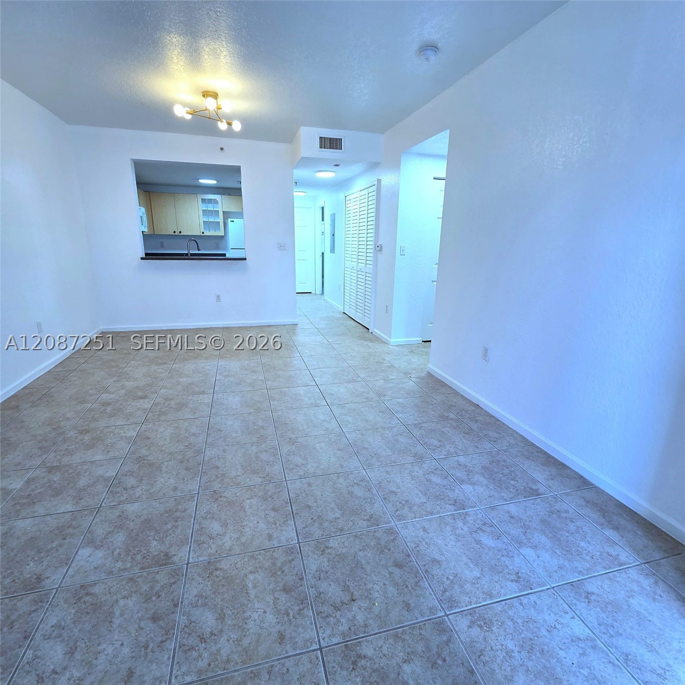 2901 Riverside Dr #203, Coral Springs FL 33065