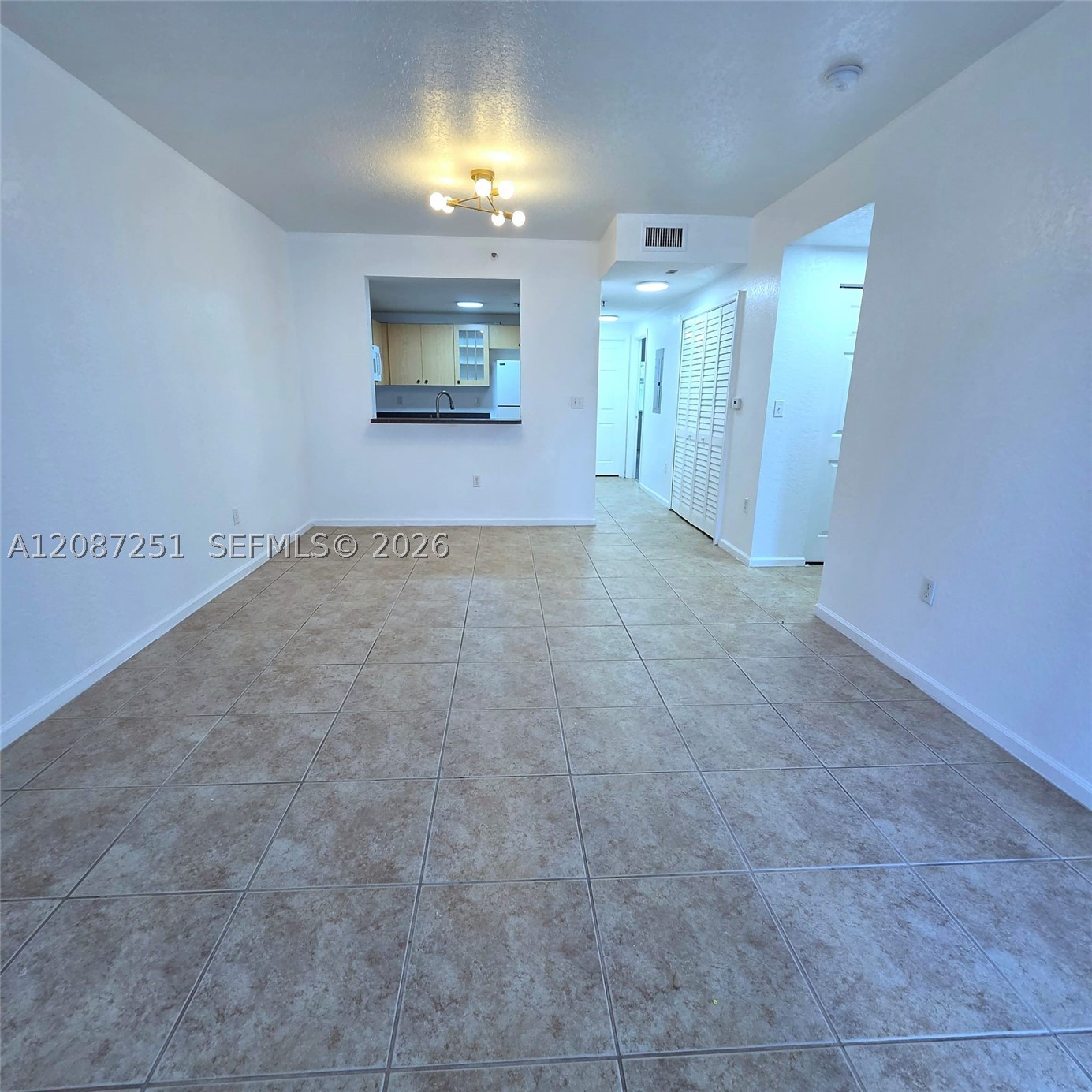 2901 Riverside Dr #203, Coral Springs FL 33065