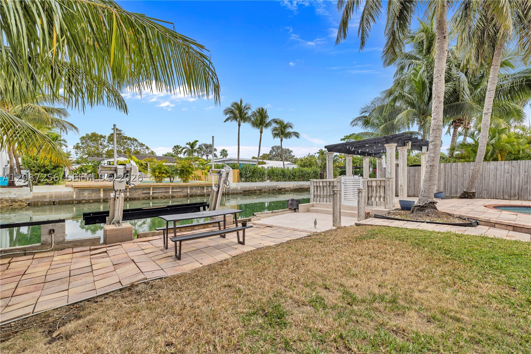 1815 Daytonia Rd #0, Miami Beach FL 33141