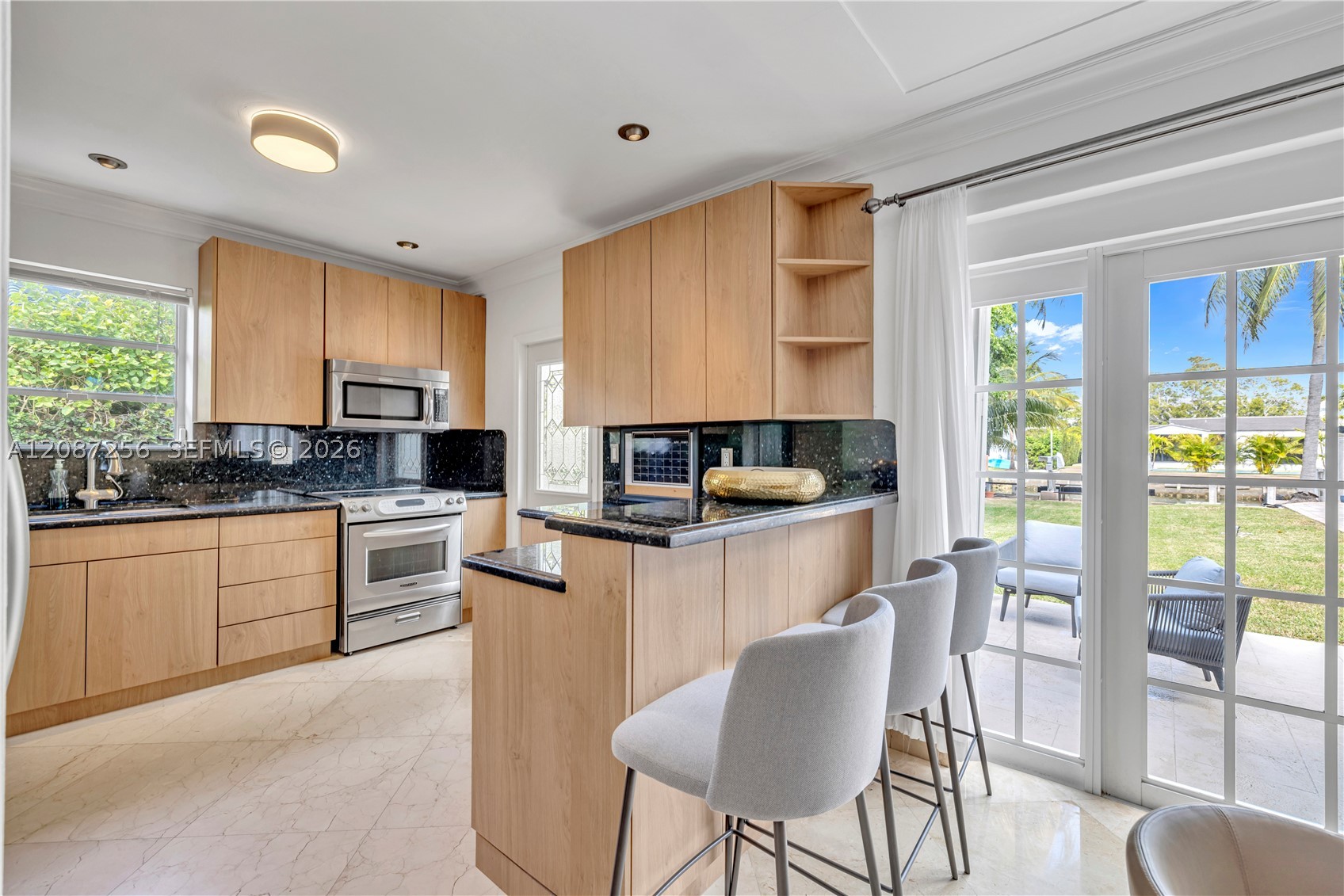 1815 Daytonia Rd #0, Miami Beach FL 33141
