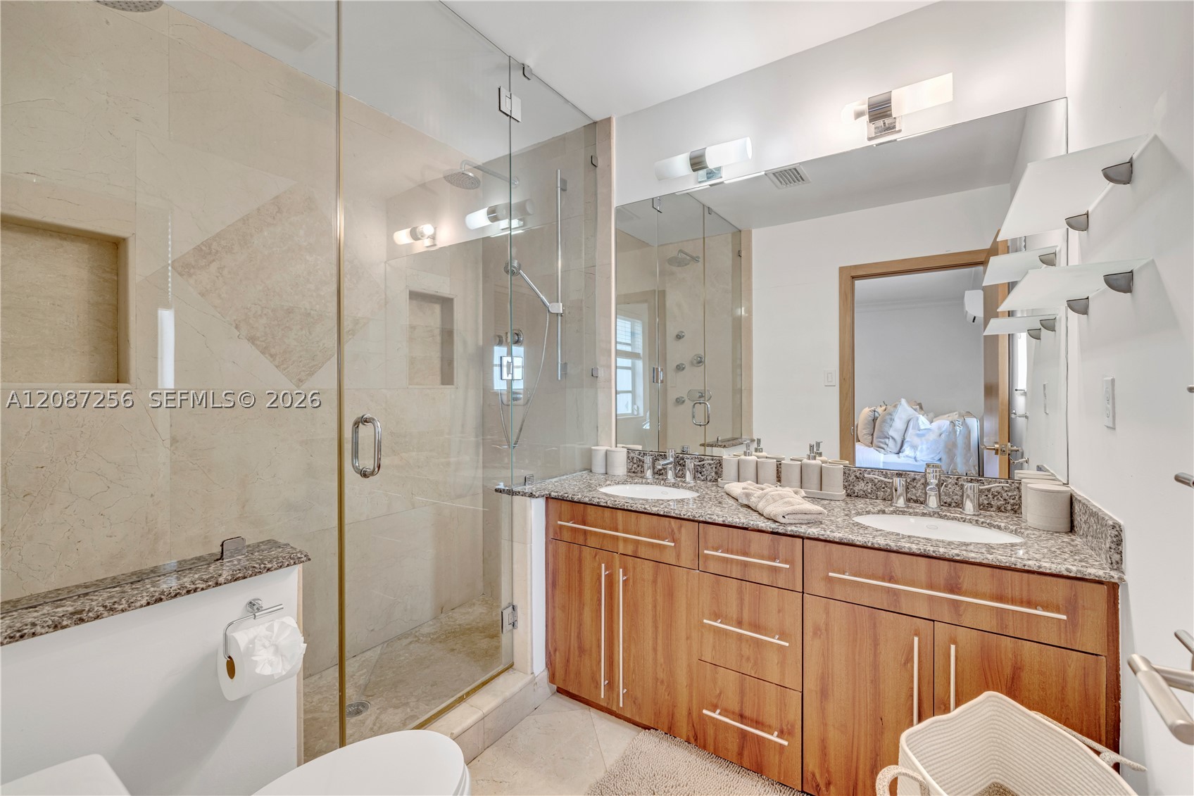 1815 Daytonia Rd #0, Miami Beach FL 33141