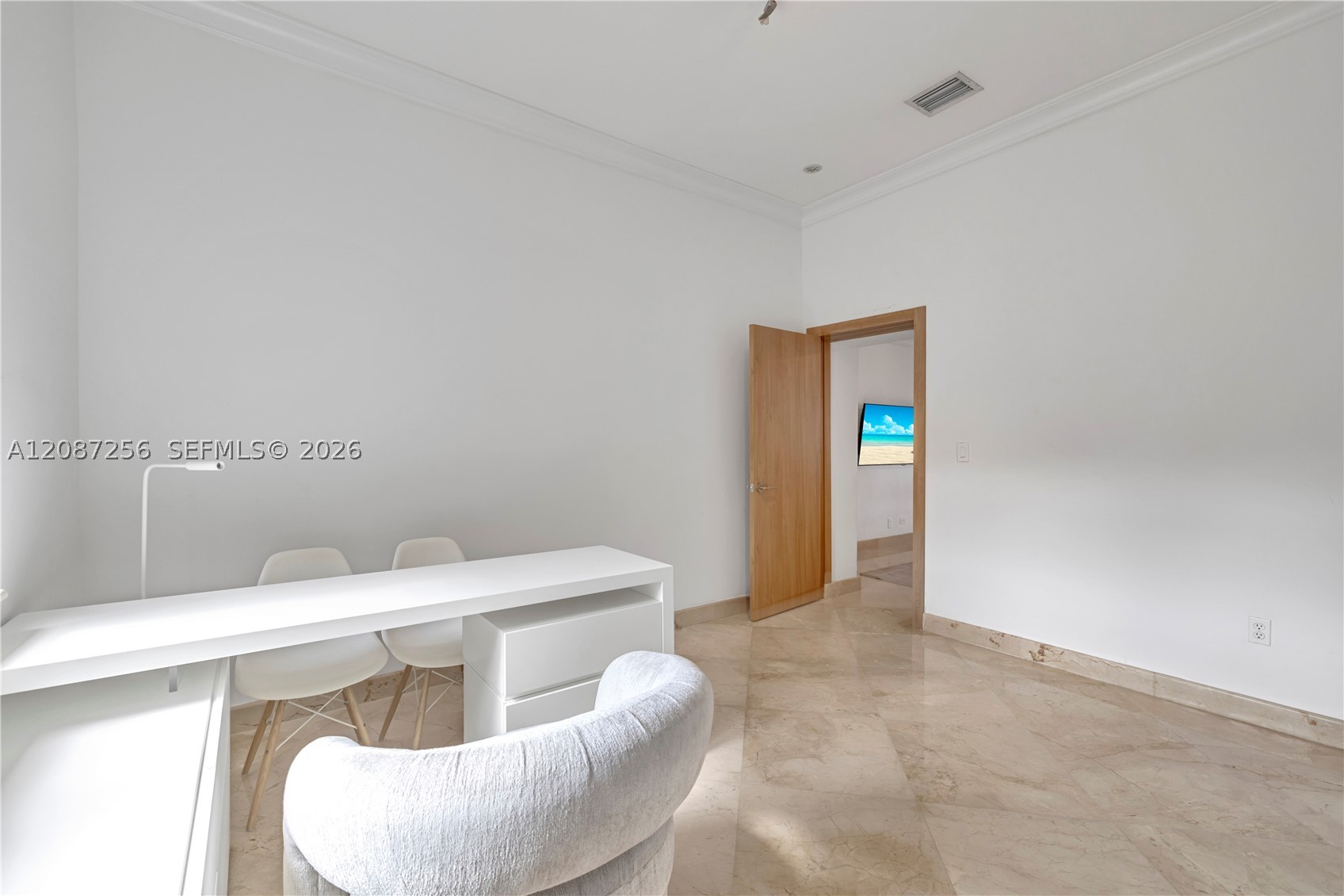 1815 Daytonia Rd #0, Miami Beach FL 33141