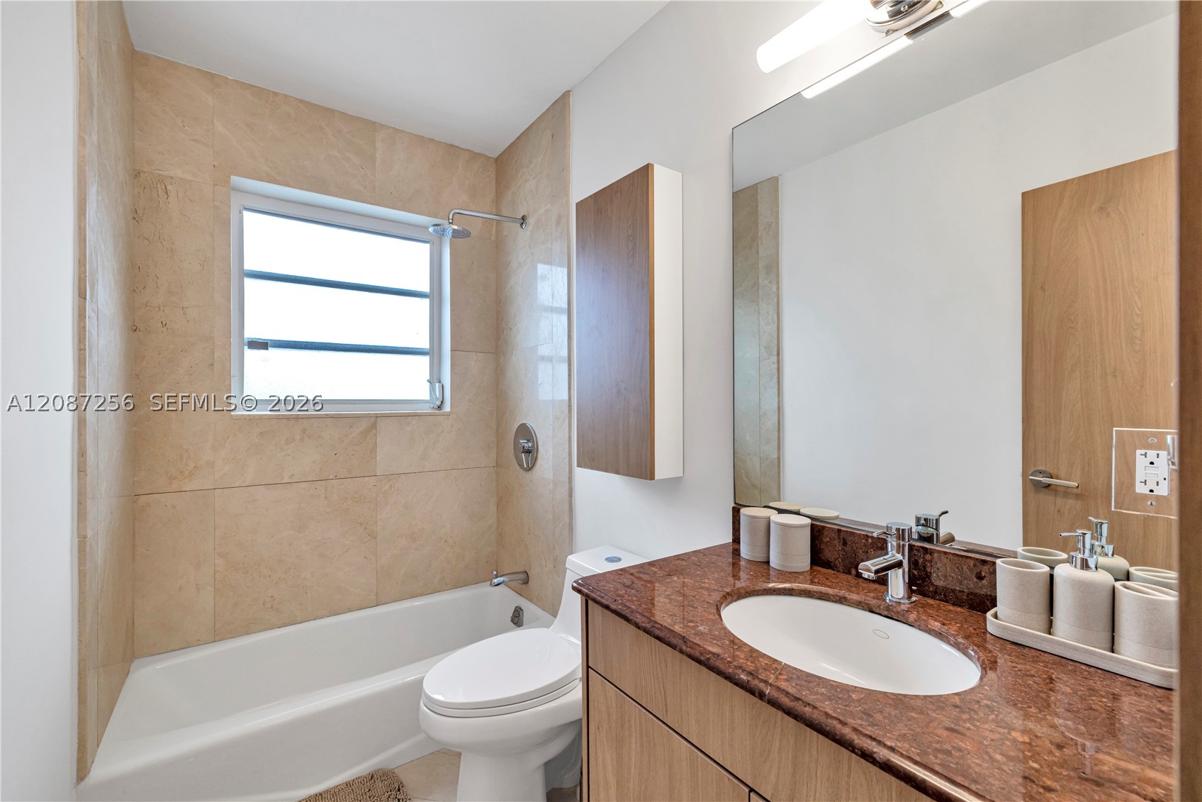 1815 Daytonia Rd #0, Miami Beach FL 33141