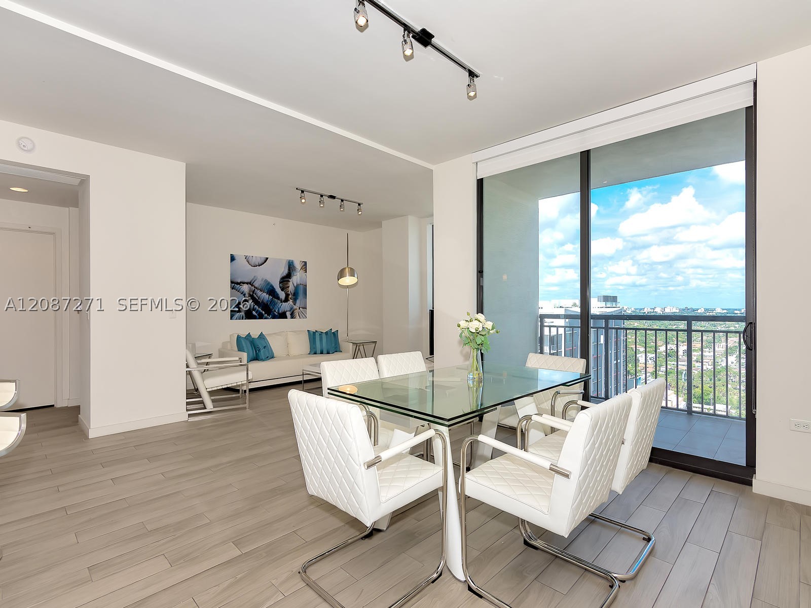 999 SW 1st Ave #2512, Miami FL 33130