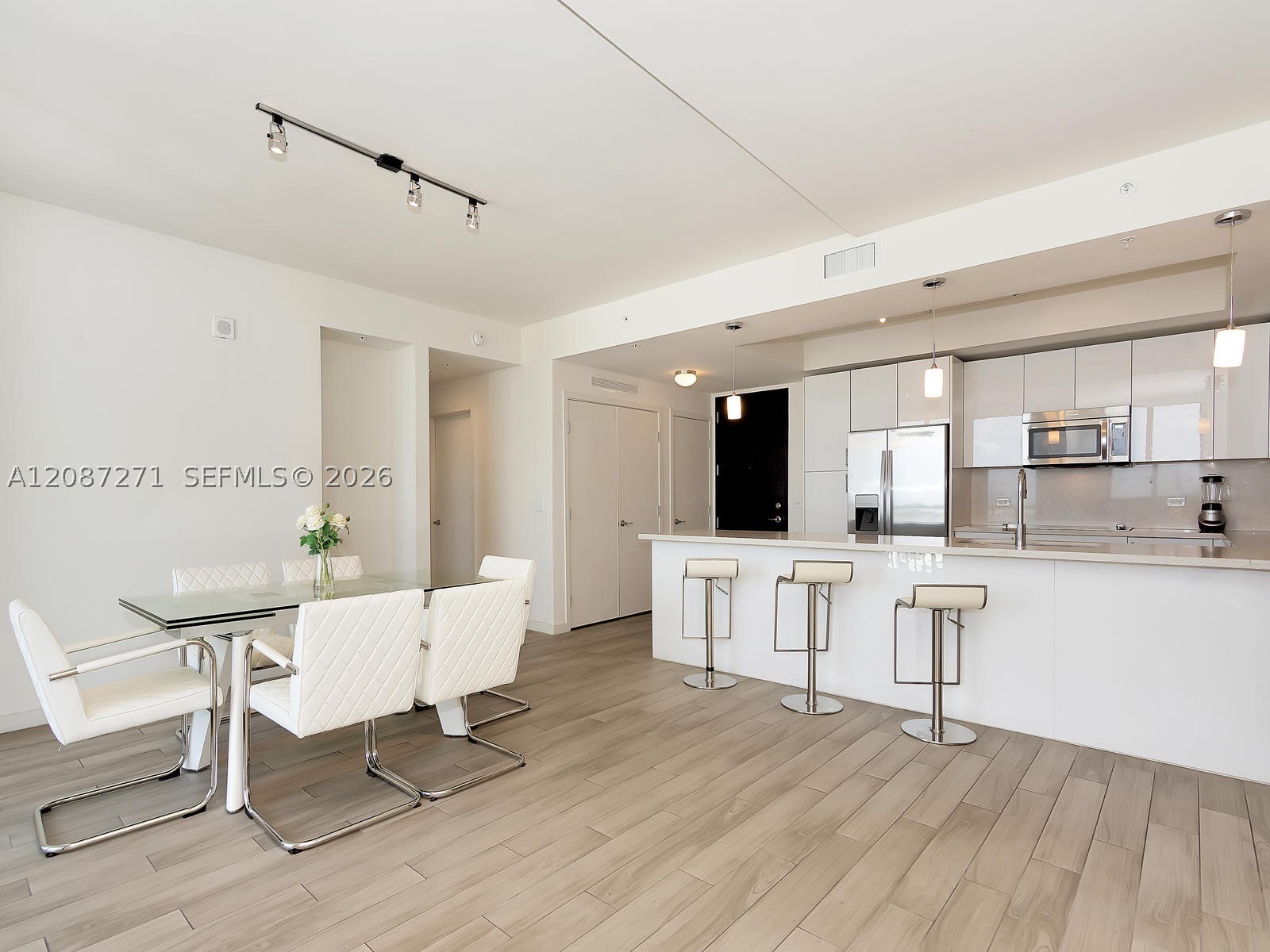 999 SW 1st Ave #2512, Miami FL 33130