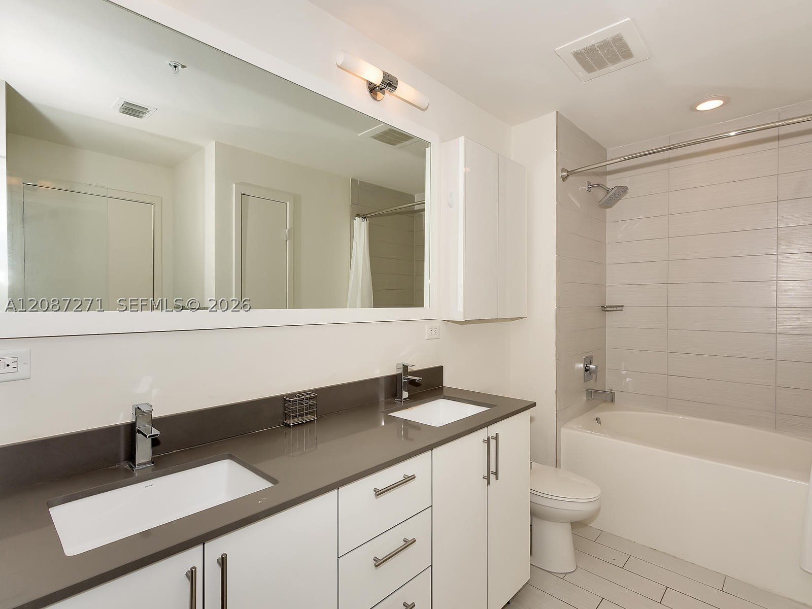 999 SW 1st Ave #2512, Miami FL 33130