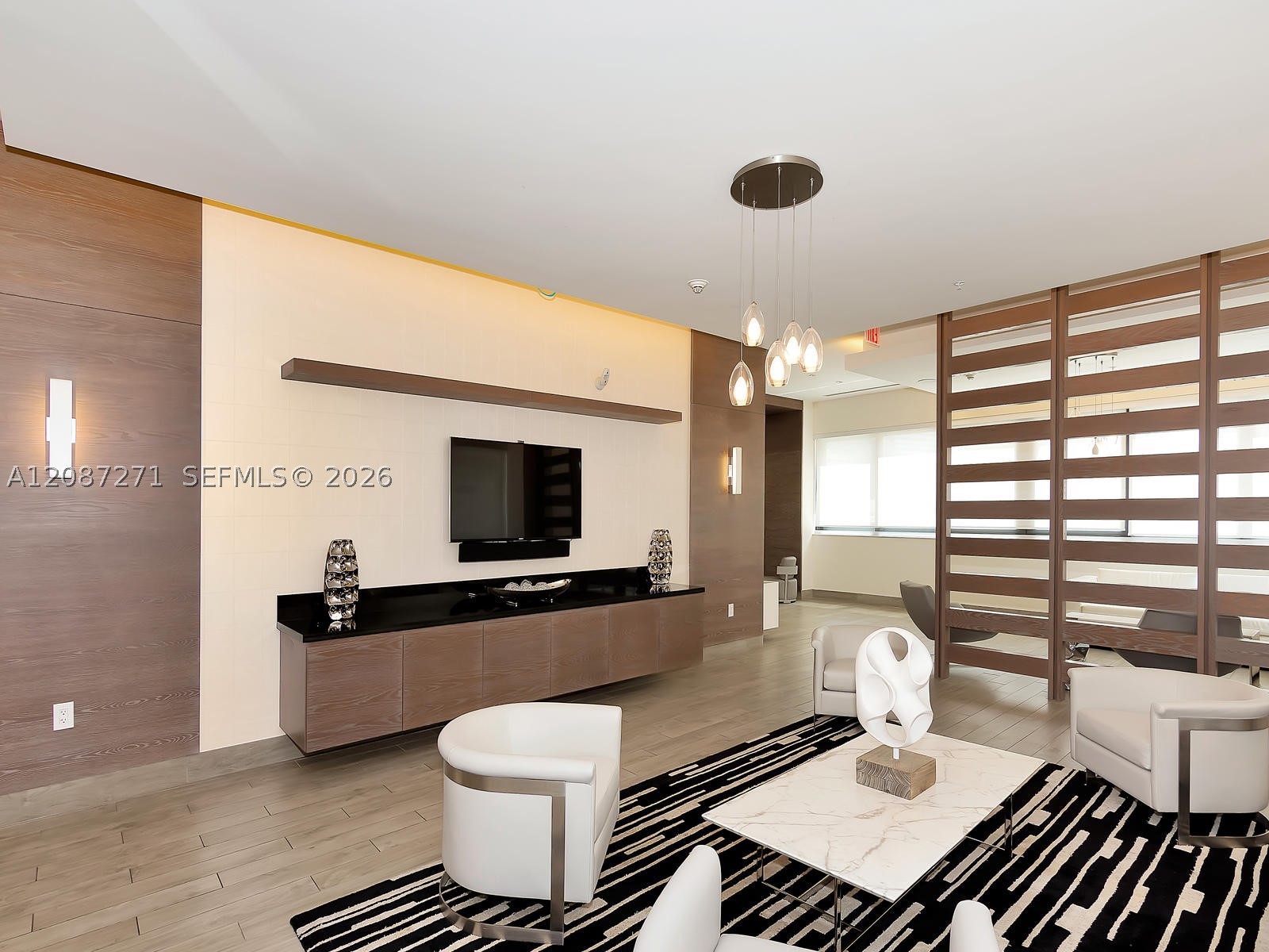 999 SW 1st Ave #2512, Miami FL 33130