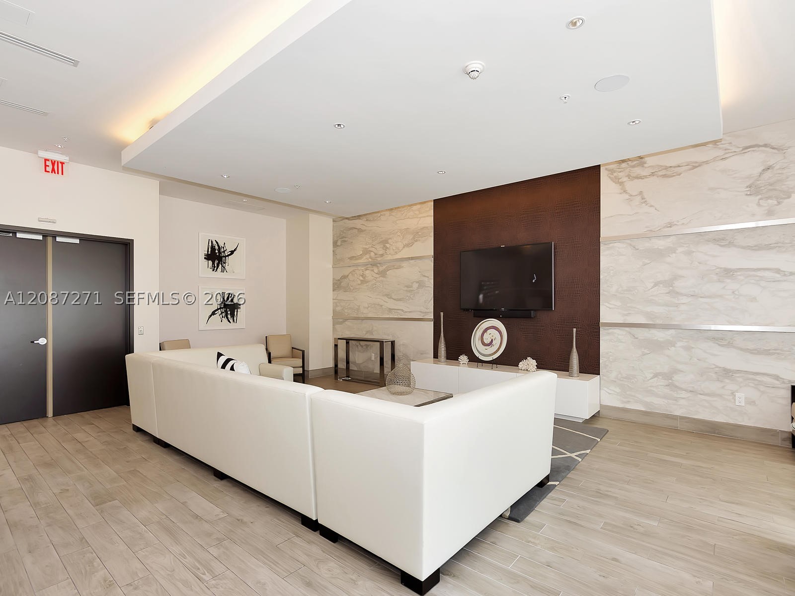 999 SW 1st Ave #2512, Miami FL 33130