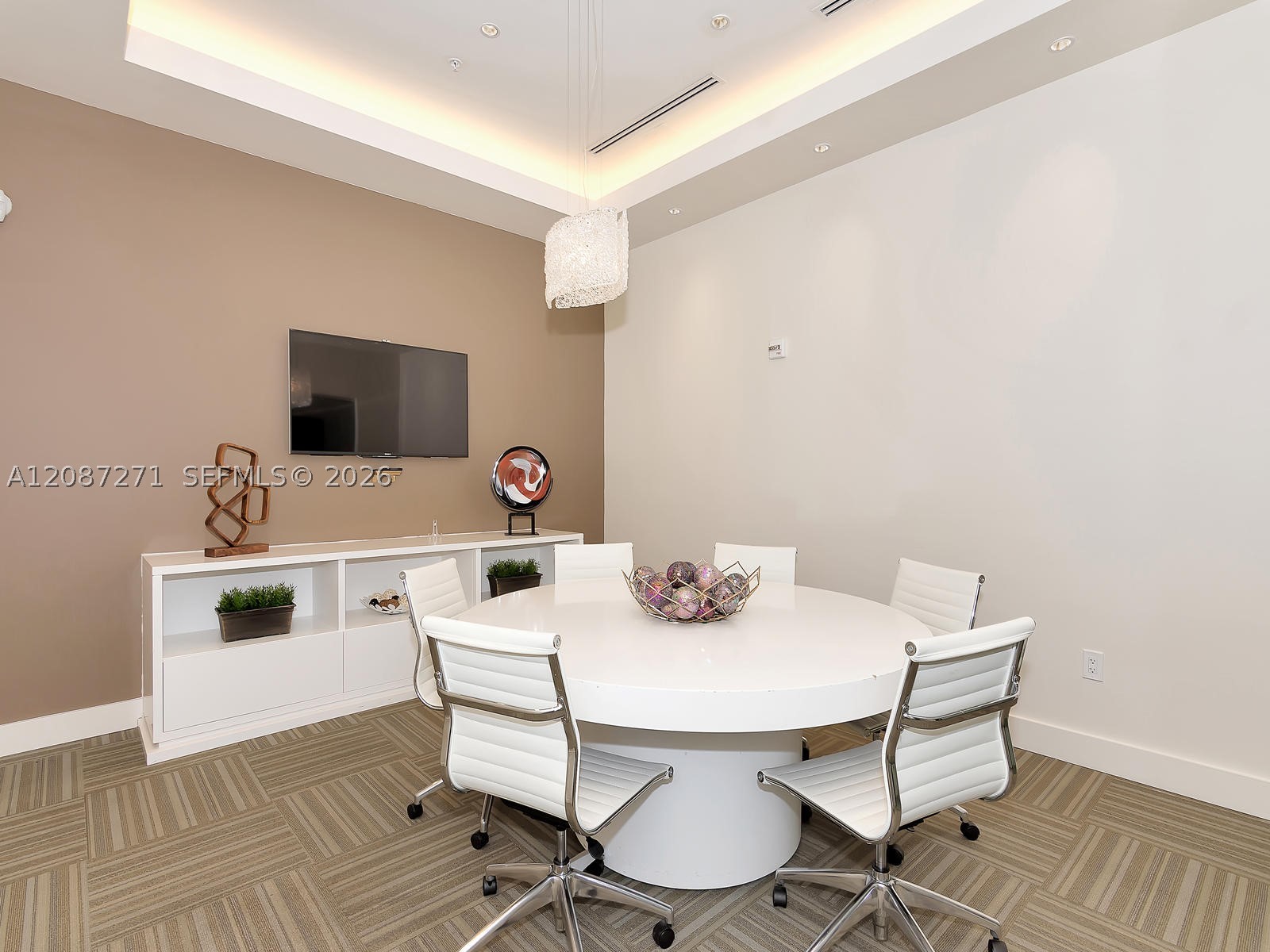 999 SW 1st Ave #2512, Miami FL 33130