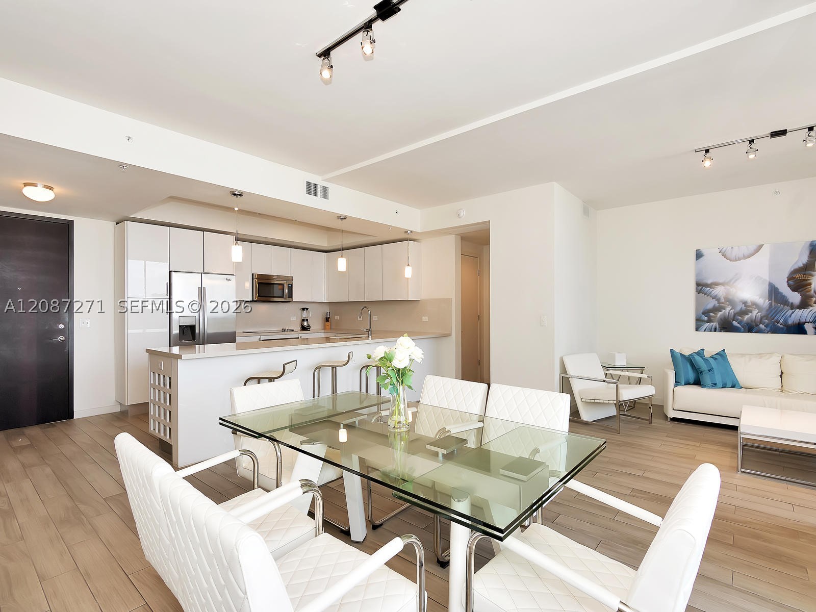 999 SW 1st Ave #2512, Miami FL 33130