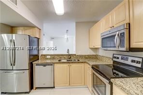 609 E Sheridan St #201, Dania Beach FL 33004