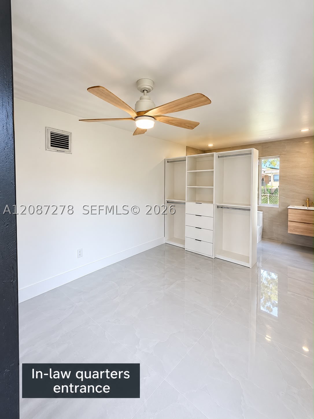 940 NW 67th St, Miami FL 33150