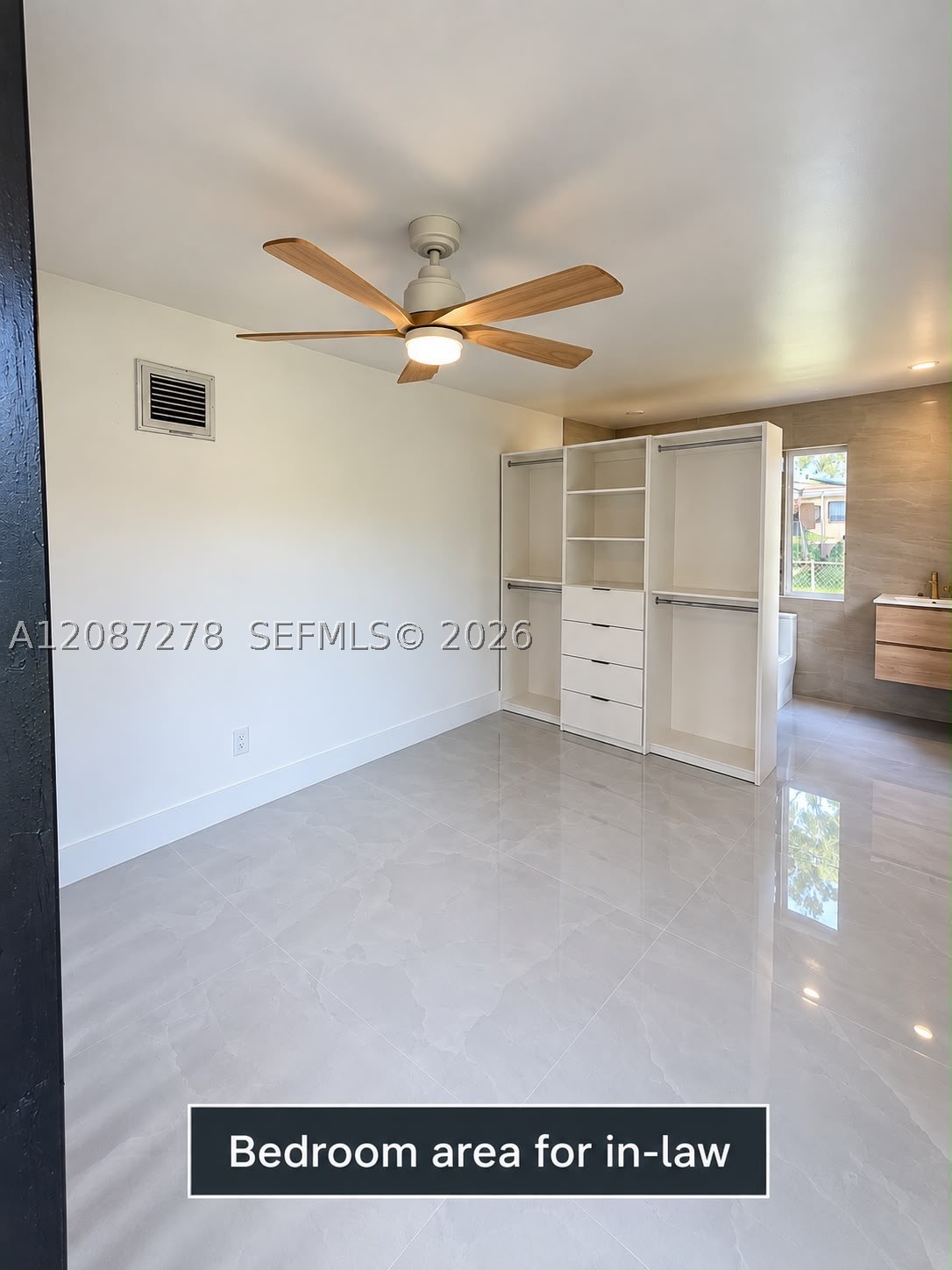 940 NW 67th St, Miami FL 33150