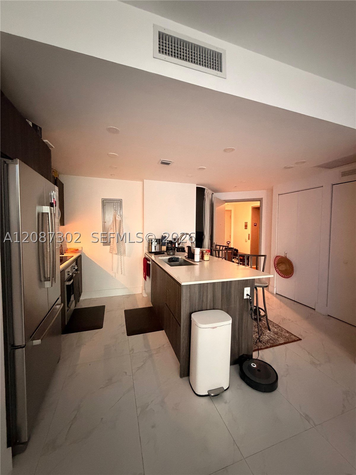 Miami FL 33132 - A12087302