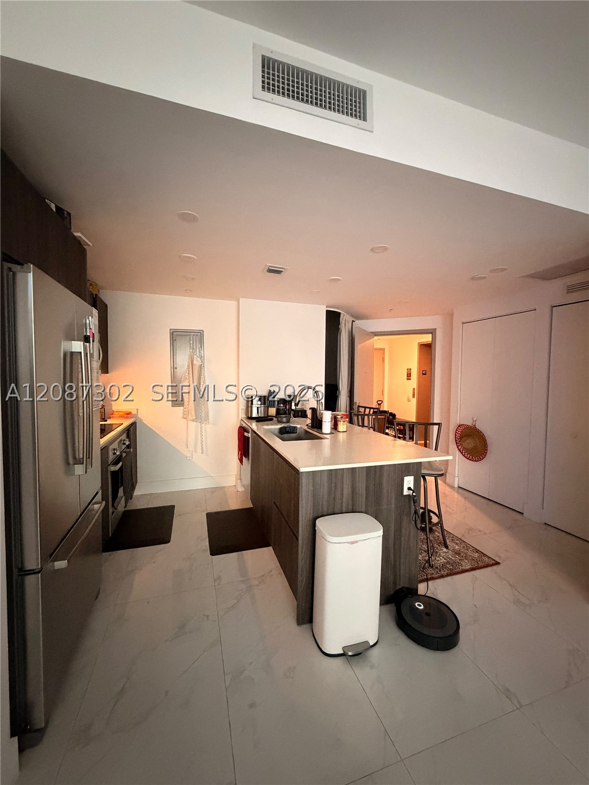 Miami FL 33132 - A12087302