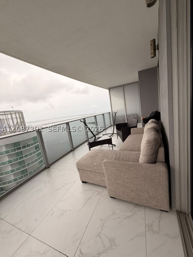Miami FL 33132 - A12087302