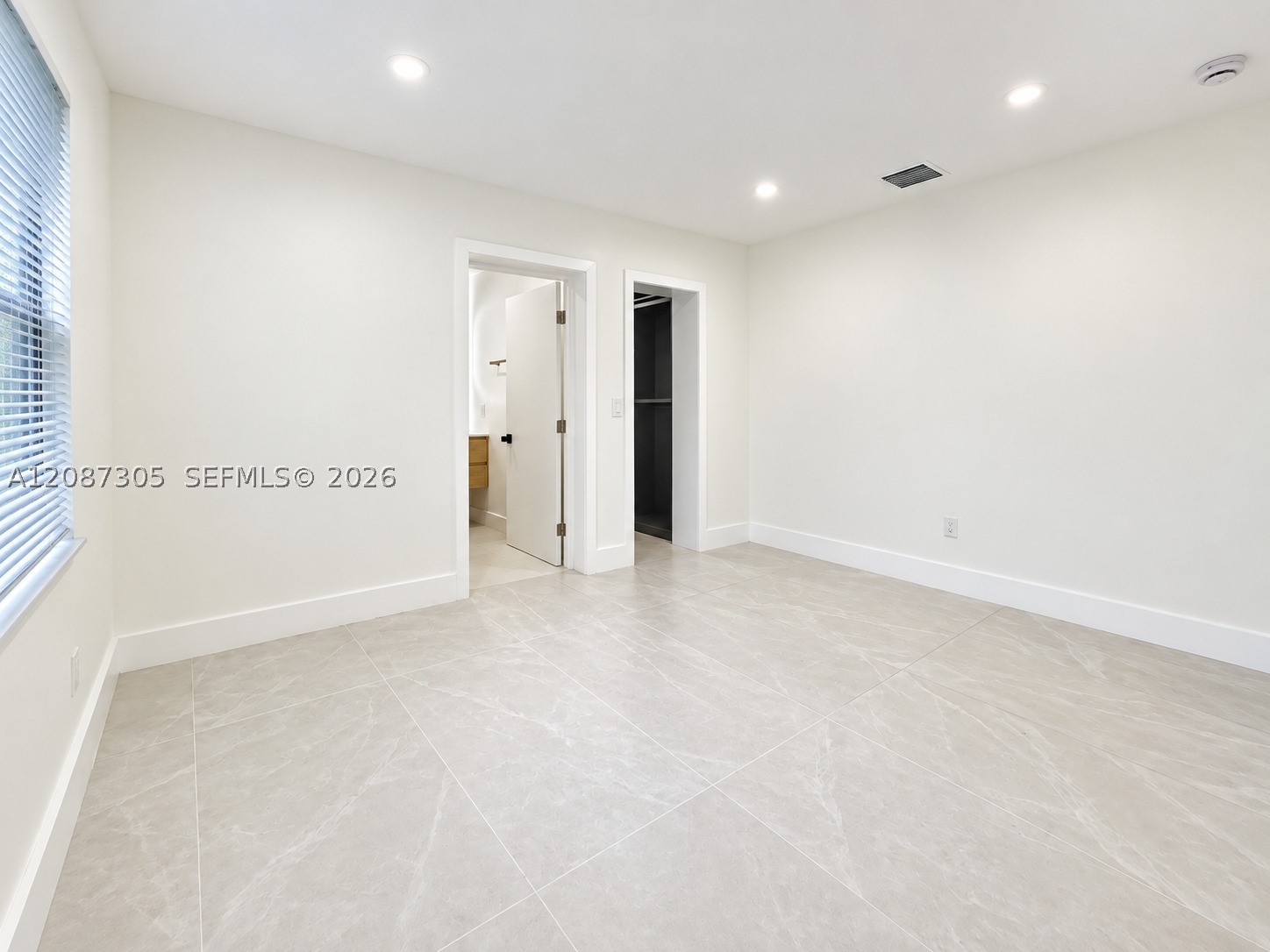 1043 NW 48th St #0, Miami FL 33127