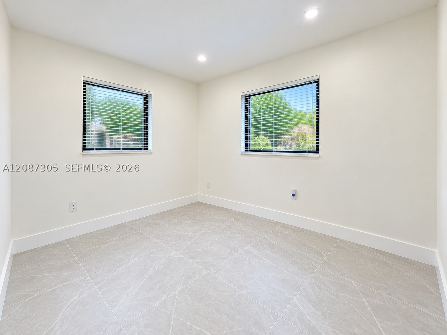 1043 NW 48th St #0, Miami FL 33127