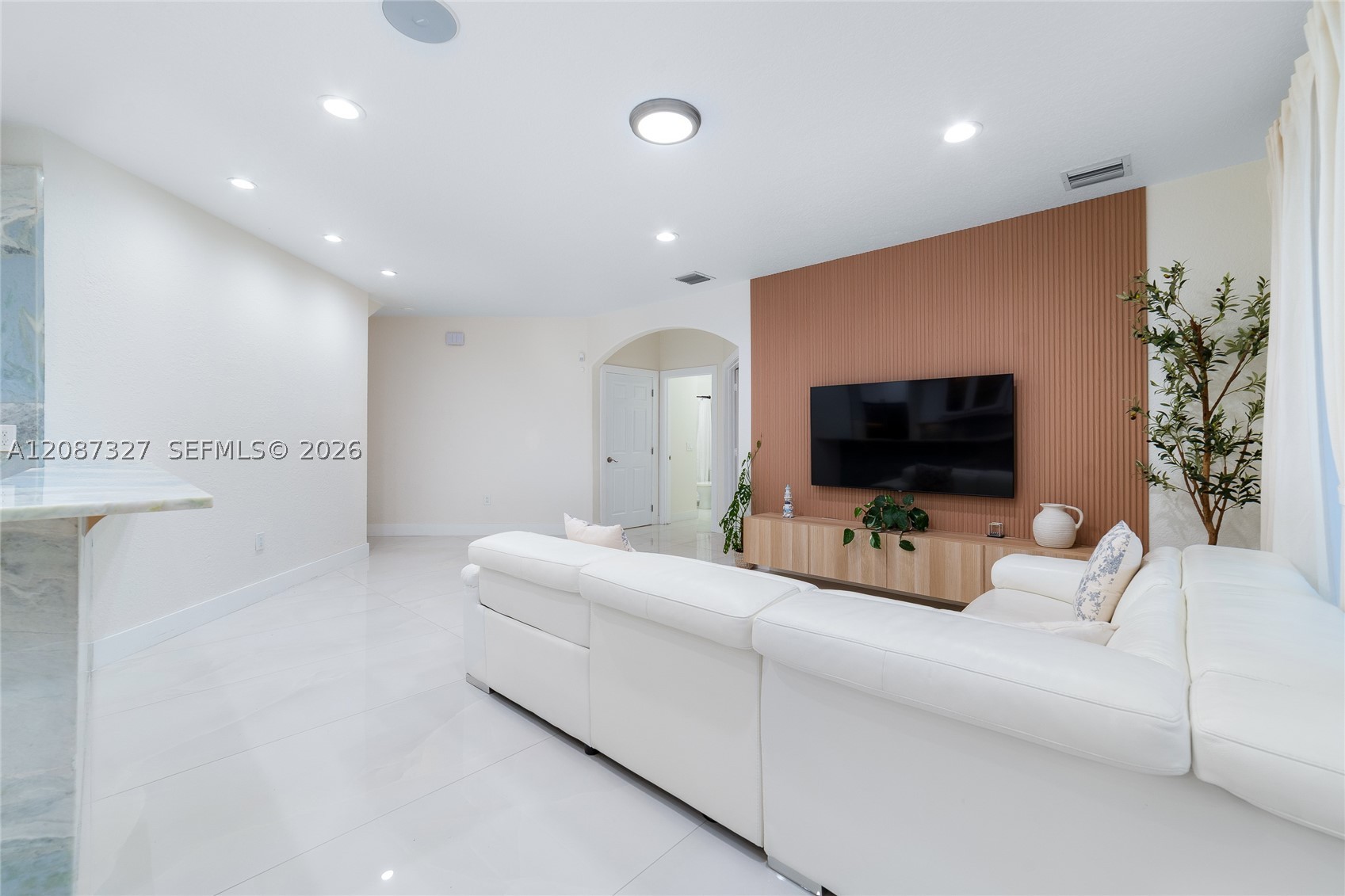 16759 NW 15th St, Pembroke Pines FL 33028