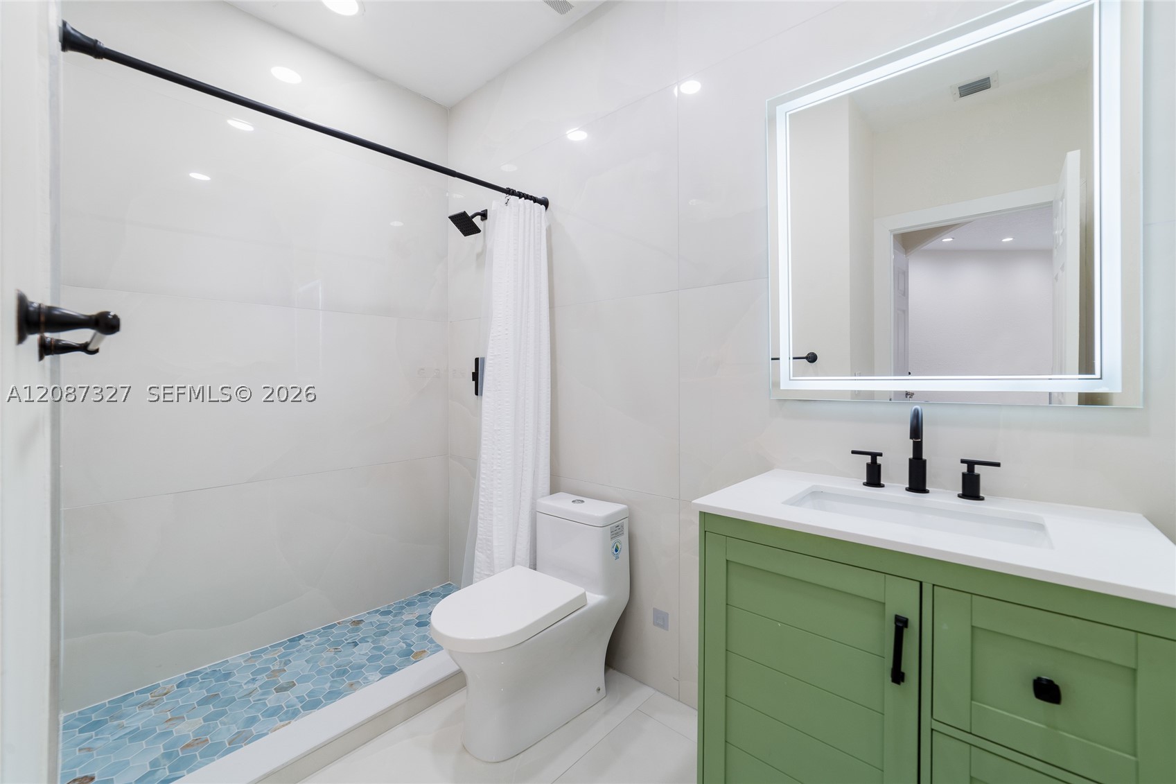 16759 NW 15th St, Pembroke Pines FL 33028