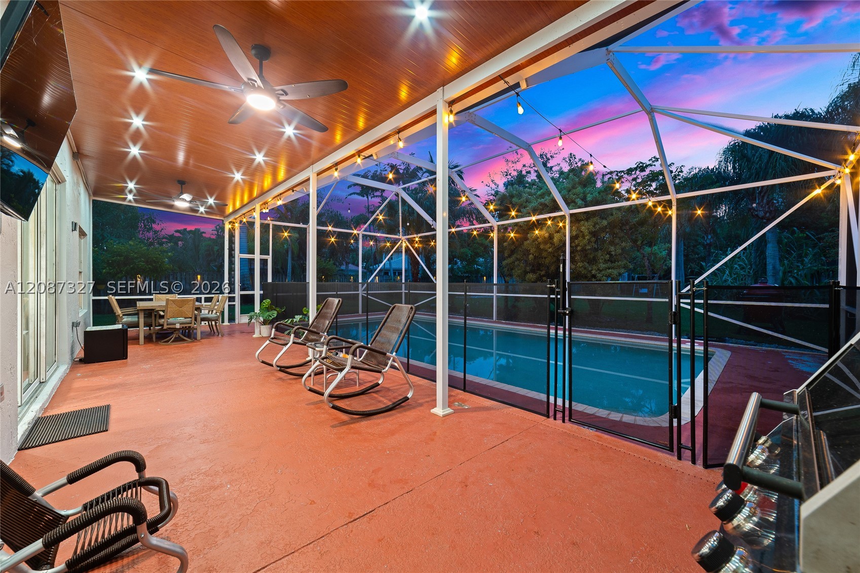 16759 NW 15th St, Pembroke Pines FL 33028