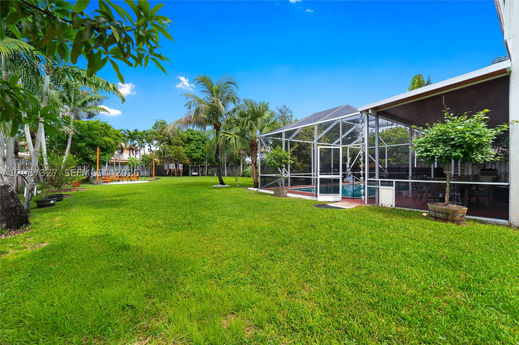 16759 NW 15th St, Pembroke Pines FL 33028