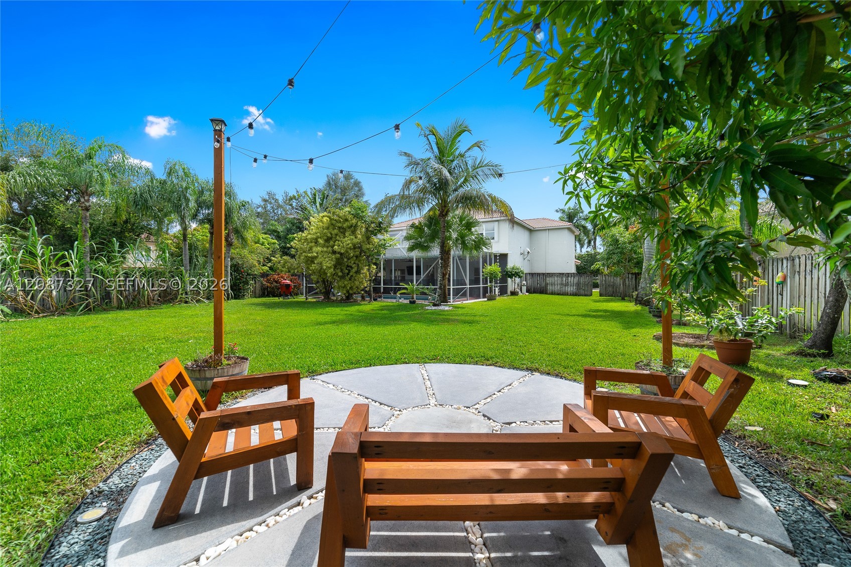 16759 NW 15th St, Pembroke Pines FL 33028