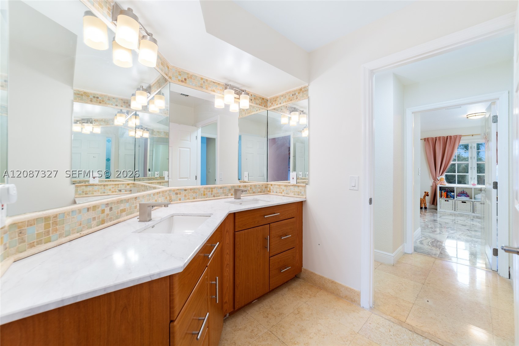 16759 NW 15th St, Pembroke Pines FL 33028