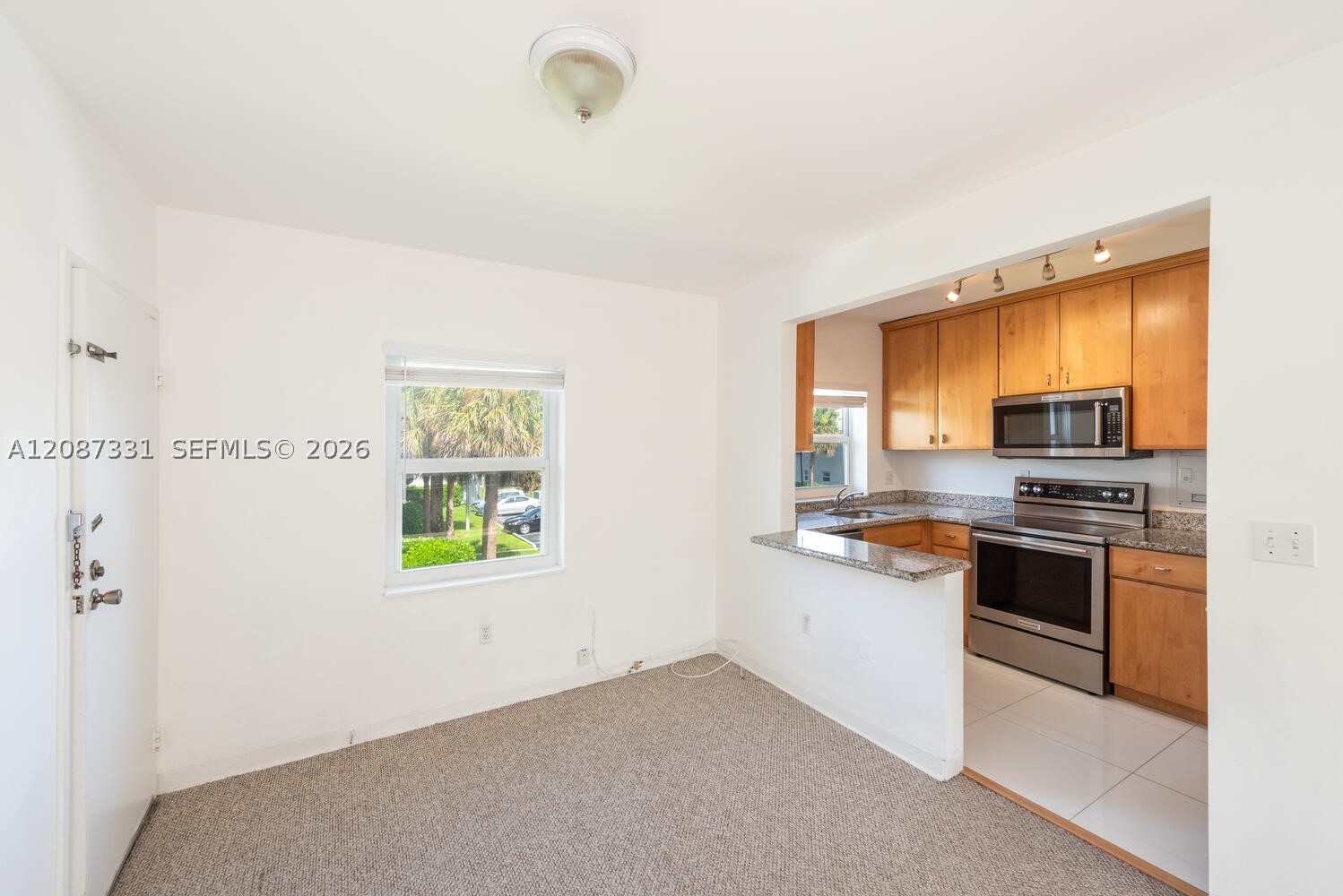 5471 SW 78th St #16D, Miami FL 33143