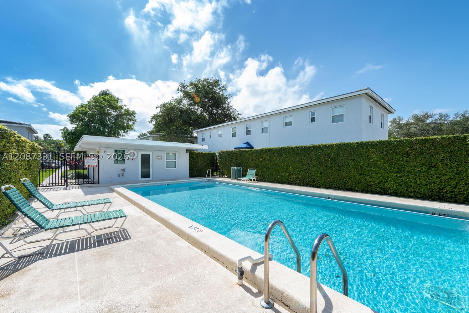 5471 SW 78th St #16D, Miami FL 33143