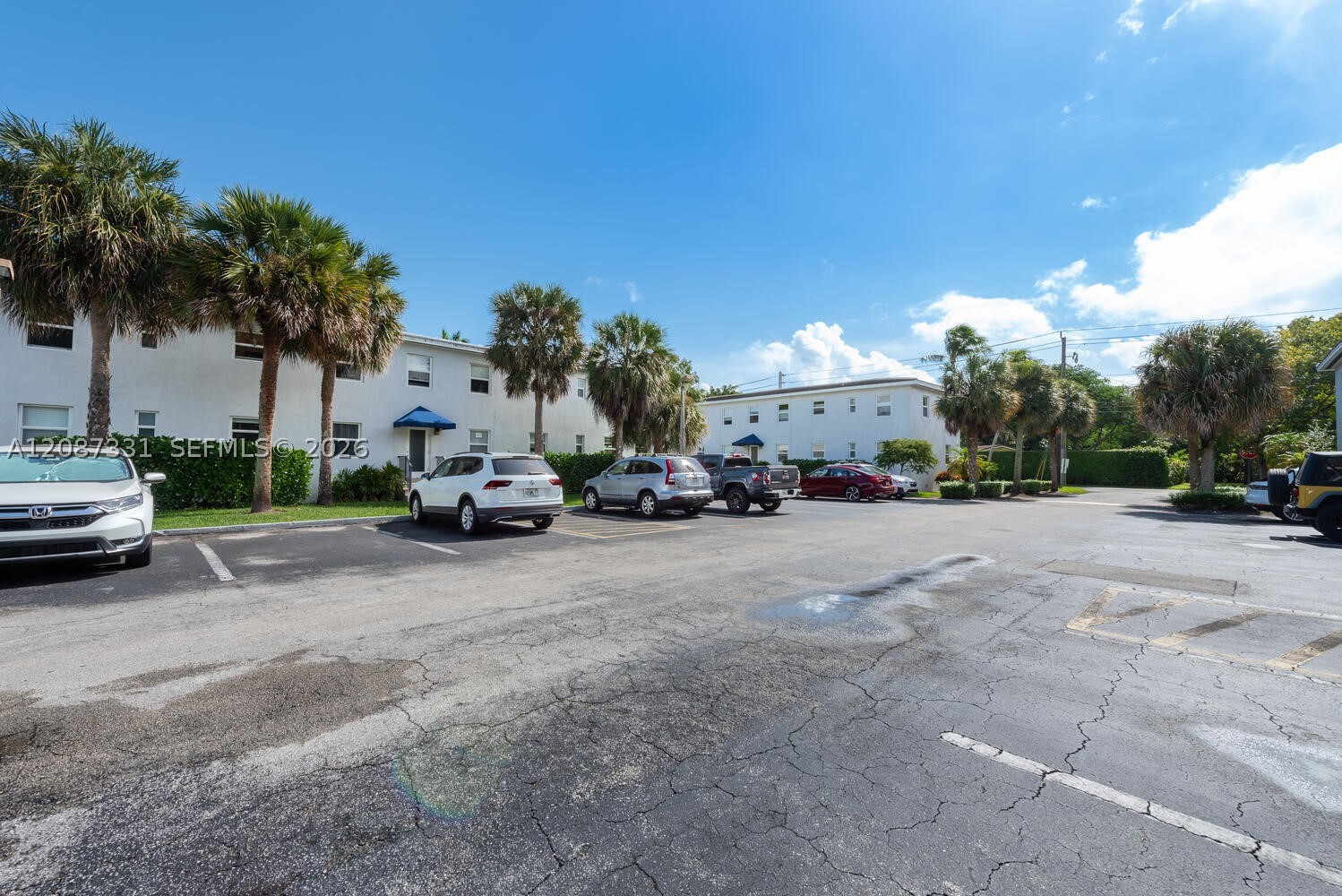 5471 SW 78th St #16D, Miami FL 33143