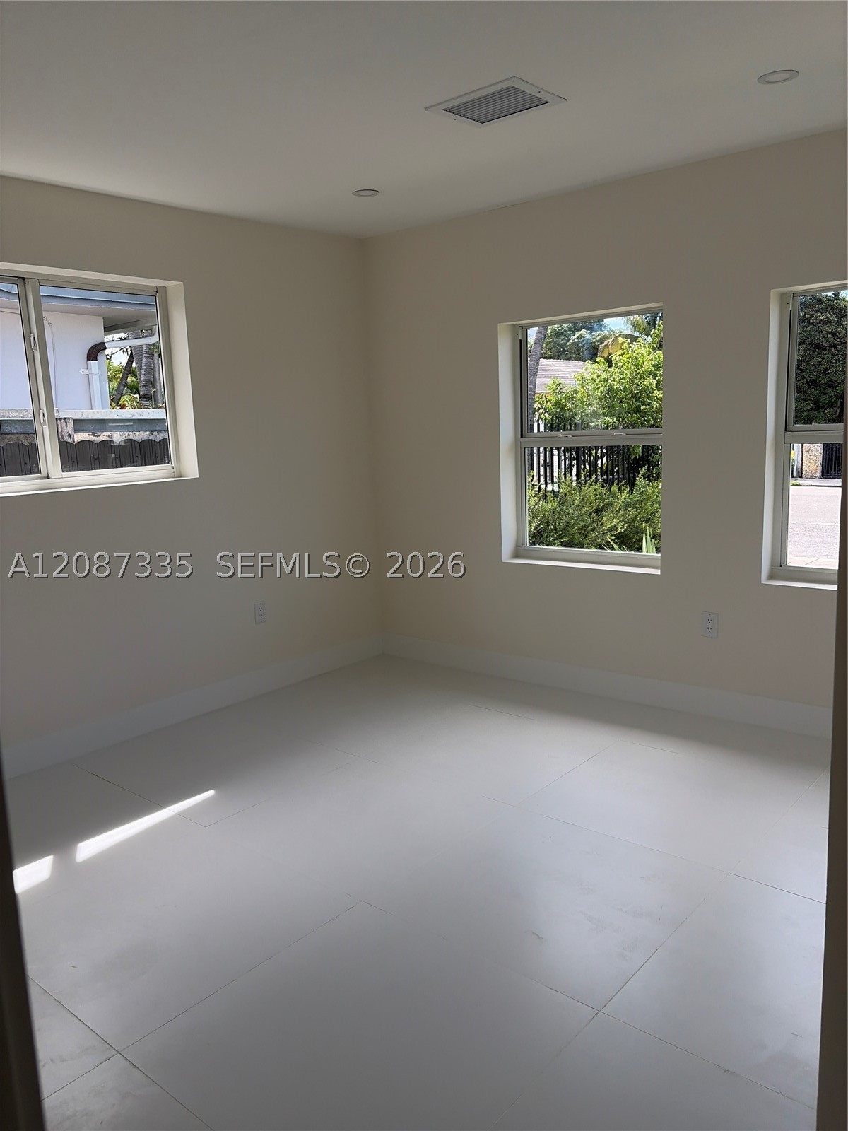 2315 NW 3rd St, Miami FL 33125