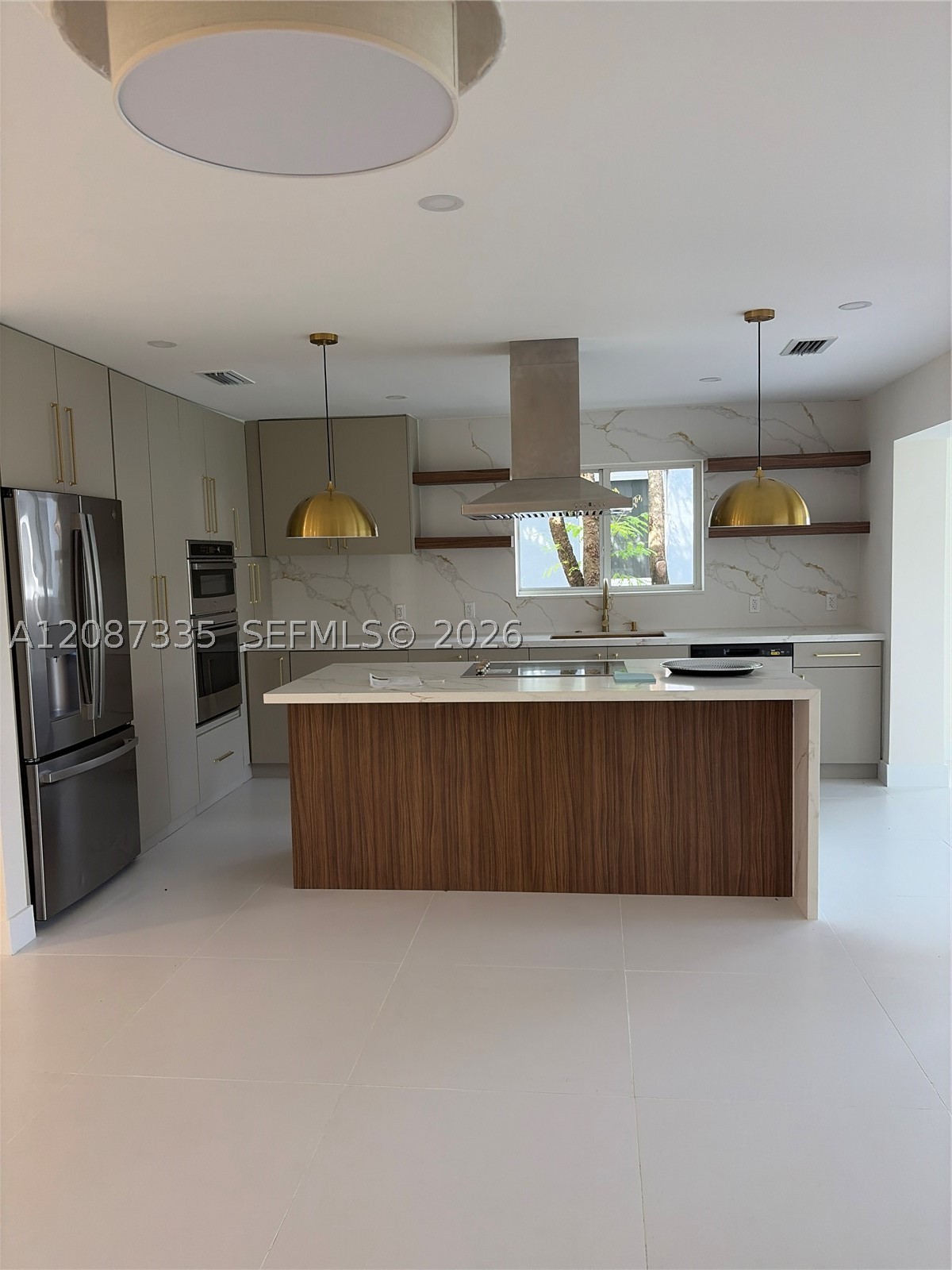 2315 NW 3rd St, Miami FL 33125