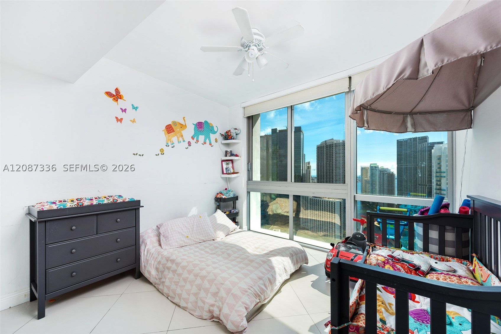 350 S Miami Ave #3802, Miami FL 33130