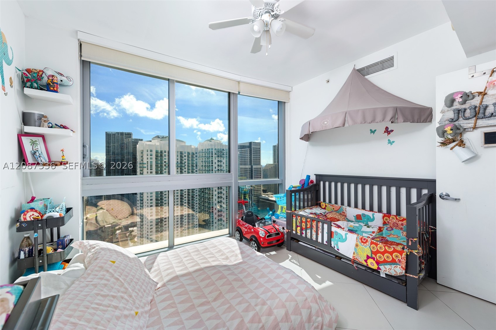 350 S Miami Ave #3802, Miami FL 33130