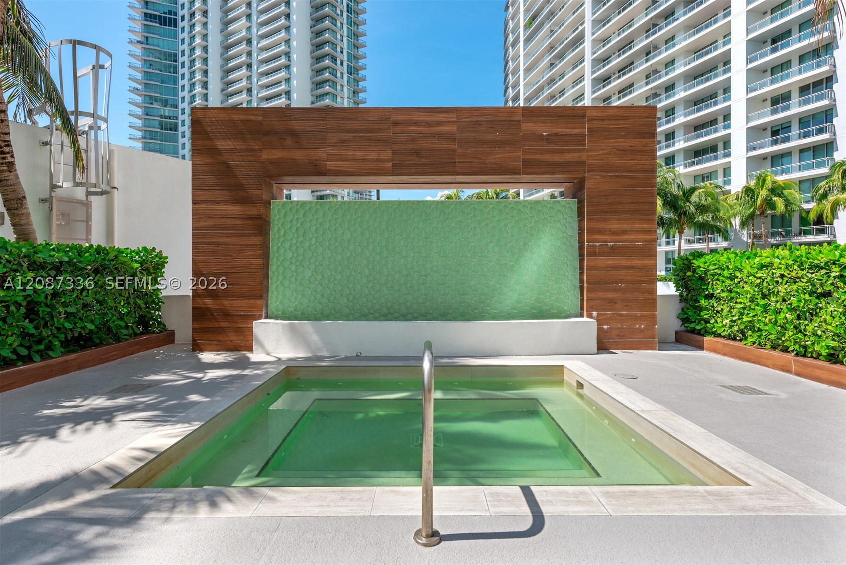 350 S Miami Ave #3802, Miami FL 33130