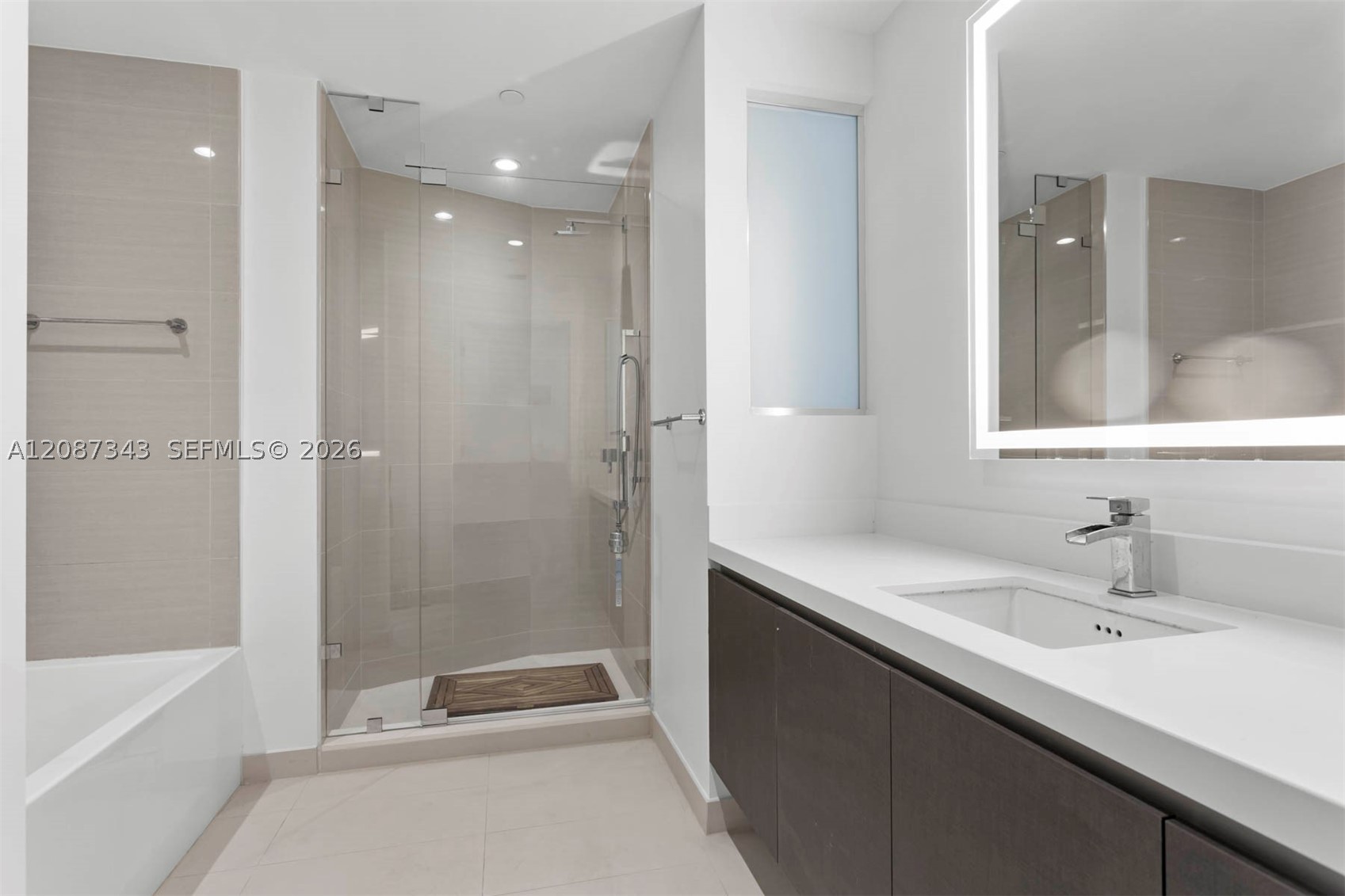 851 NE 1st Ave #300, Miami FL 33132