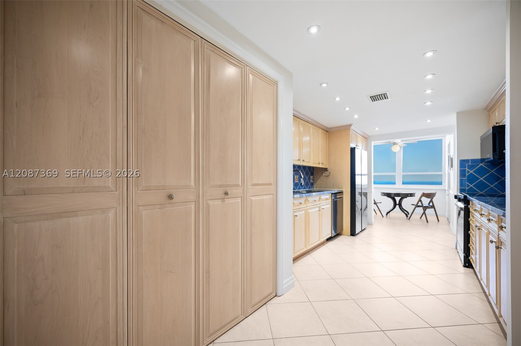 2 Grove Isle Dr #B1402, Miami FL 33133