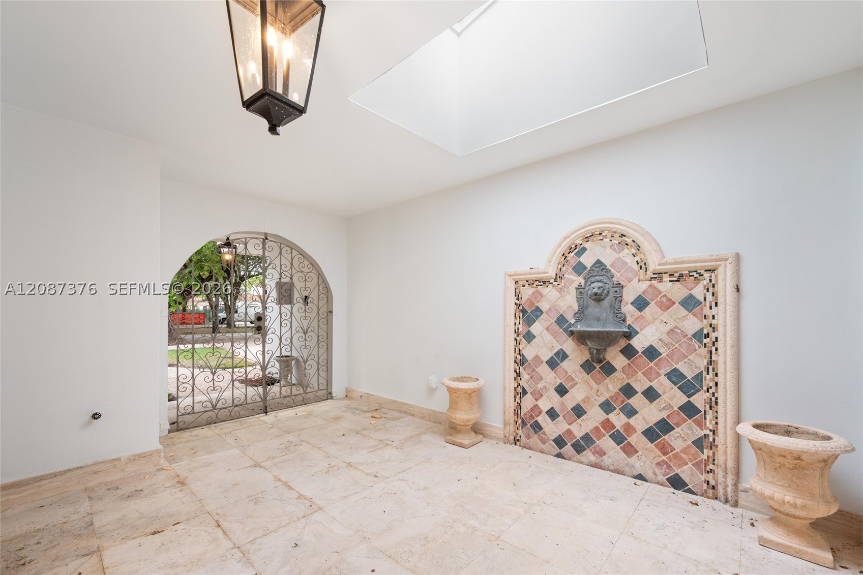 1320 Alhambra Cir #0, Coral Gables FL 33134