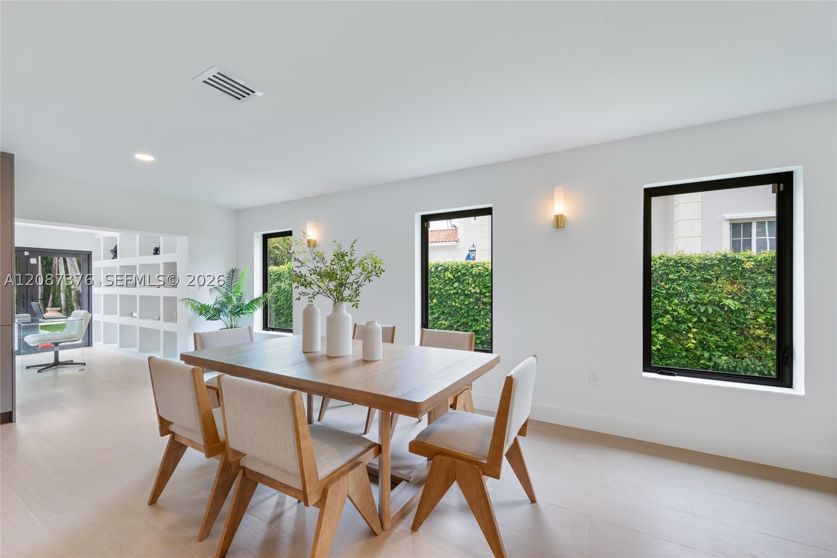 1320 Alhambra Cir #0, Coral Gables FL 33134